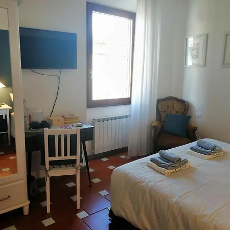 Homestay Camera Matrimoniale A Casa Di Matilde Florence